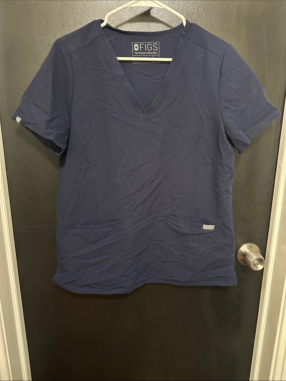 FIGS Short Sleeve V-Neck Scrub Top in Navy